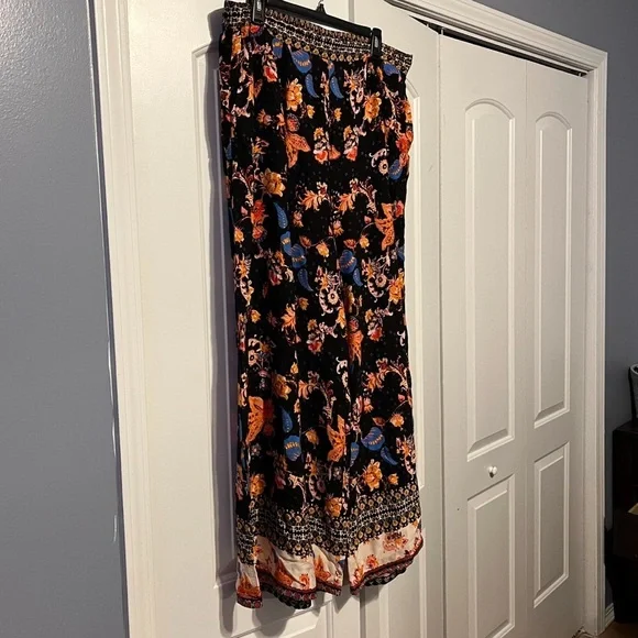 Marbella Pant - black Wide-Leg​​ - Picture 4 of 6